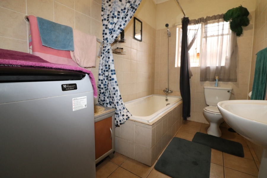 2 Bedroom Property for Sale in Meiringspark North West